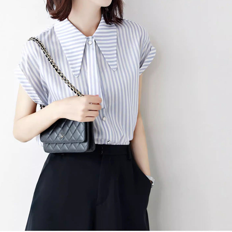 Dame stribet bluse med elegant krave og kvalitetsdetaljer Stilla