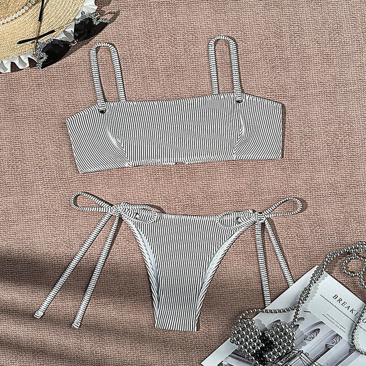 Dame bandeau bikini med struktureret overflade og legende bindebånd Skovae