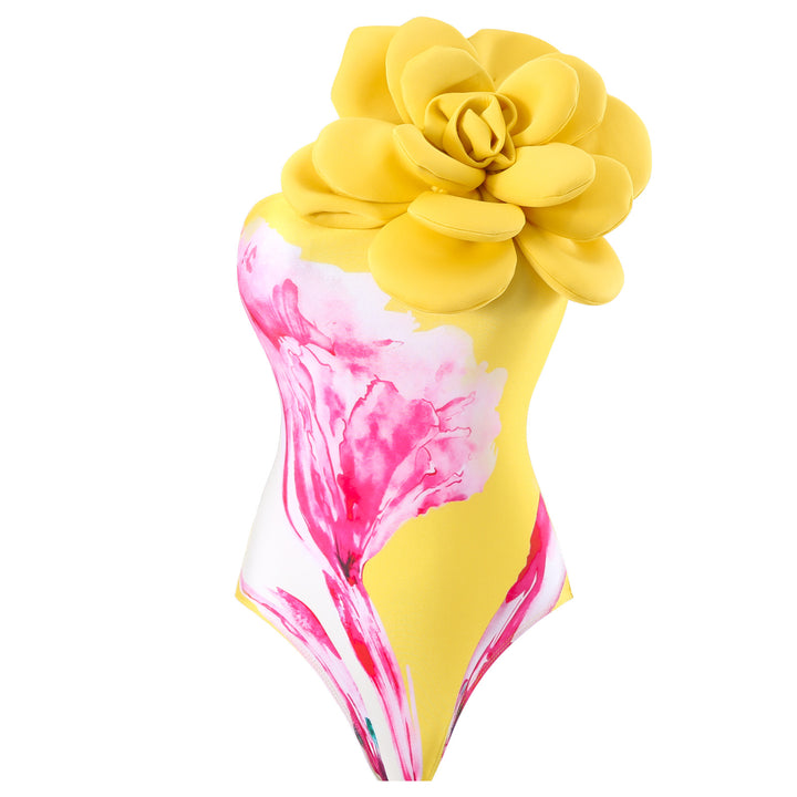 Dame badedragt med blomstret detalje og matchende sarong Stilla