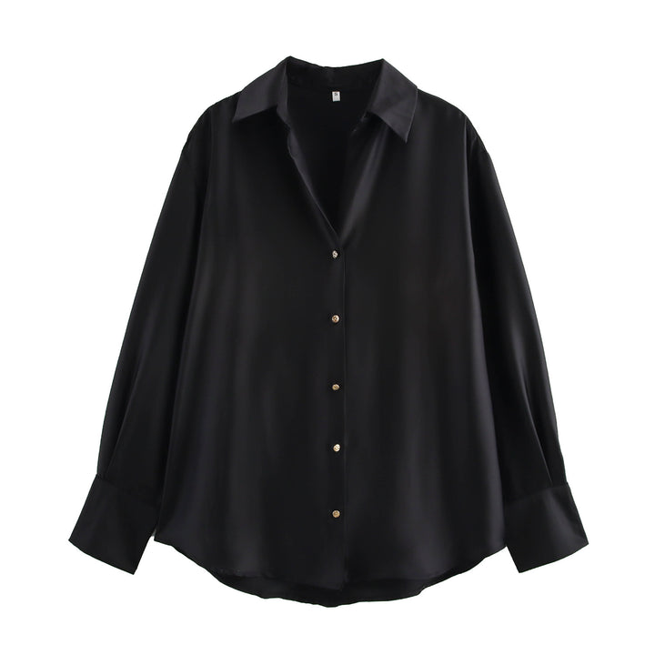 Dame silkebluse med moderne knapdetaljer Stilla