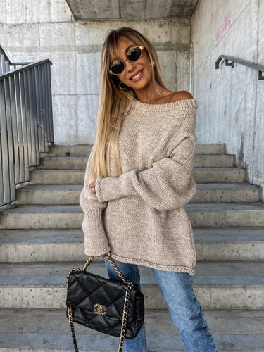 Dame afslappet striktrøje med bred pasform og Off-Shoulder design Stilla