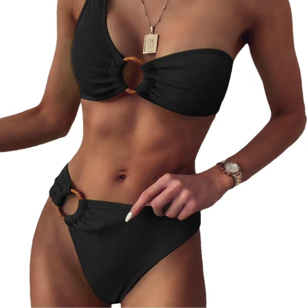 Dame Stilfuld Triangel-Bikini med gyldne detaljer Skovae