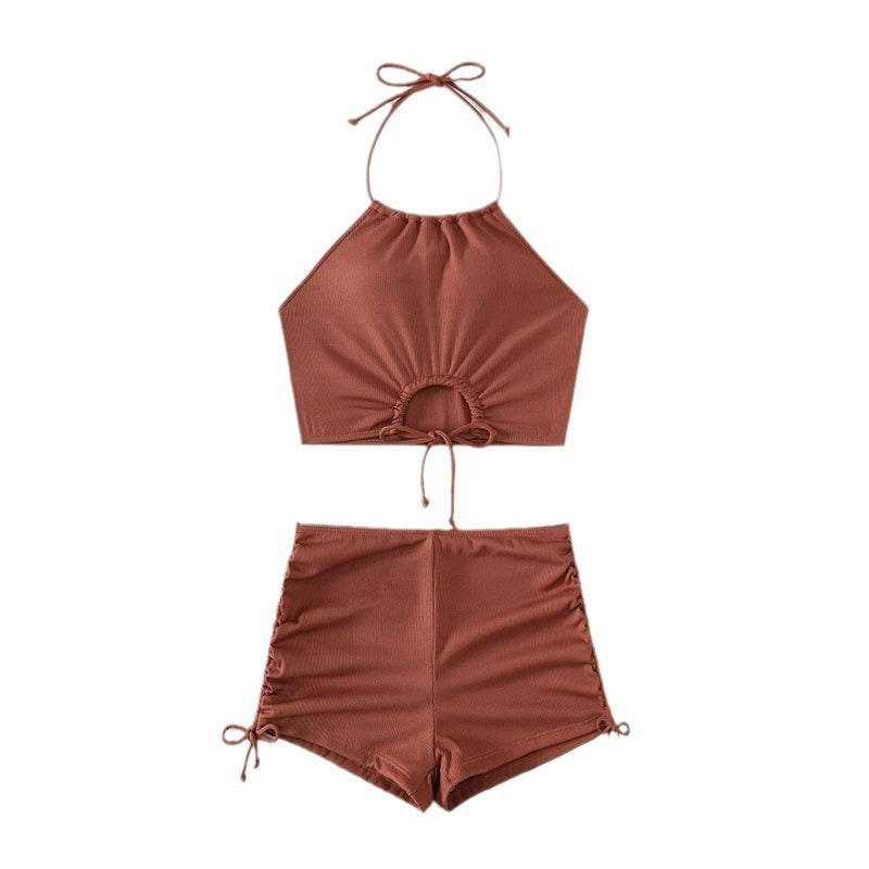 Dame sporty bikini-set med asymmetrisk top og legende bindedesign Skovae