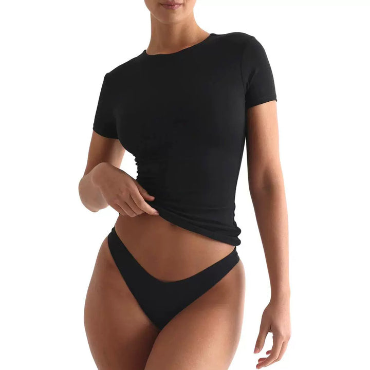 Dame figursyet kortærmet shirt med elastisk pasform og rund halsudskæring Stilla