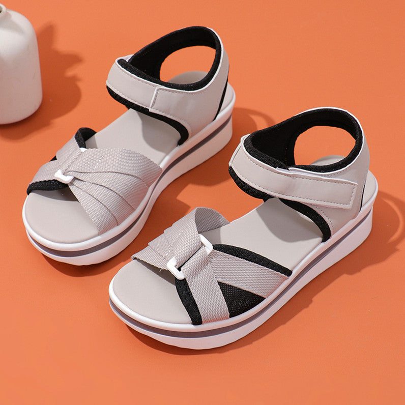 Dame Wedge-sandaler med ergonomisk sål og moderne remdesign Stilla