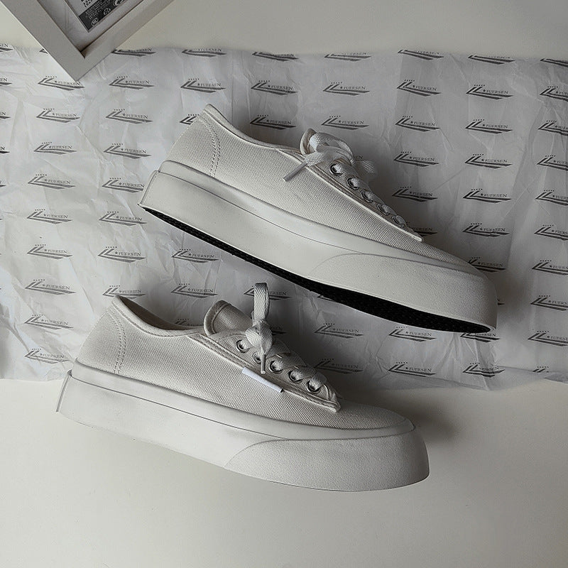 Dame sneakers i minimalistisk klassisk canvas-design med tyk sål Stilla