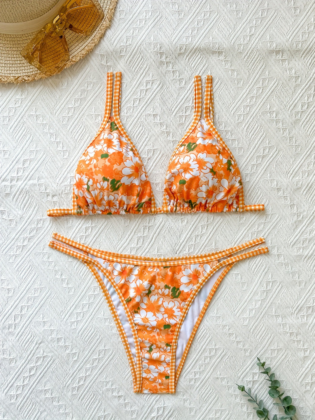 Dame Triangel-Bikini med blomstrede mønsterdetaljer og justerbare stropper Stilla