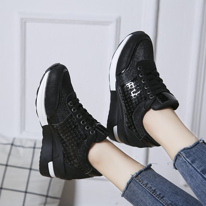 Damer Sneakers med moderne netdesign og glitrende accenter Stilla
