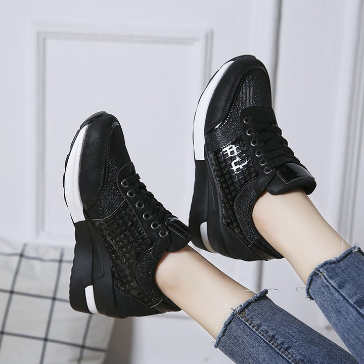 Damer Sneakers med moderne netdesign og glitrende accenter Stilla