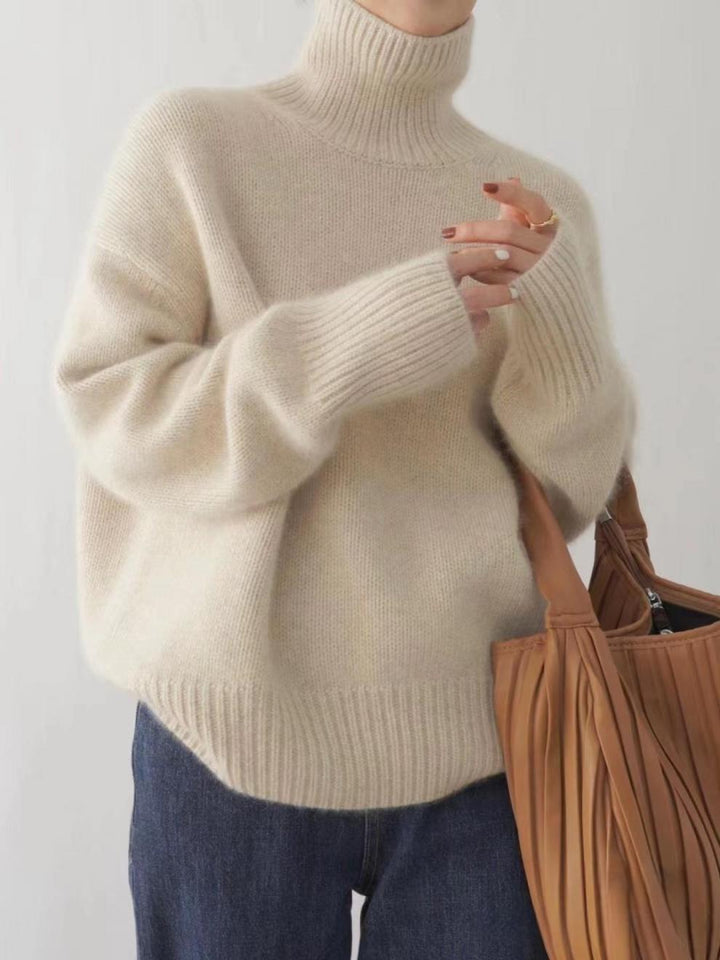 Dame designer turtleneck sweater lavet af høj kvalitet uld Stilla