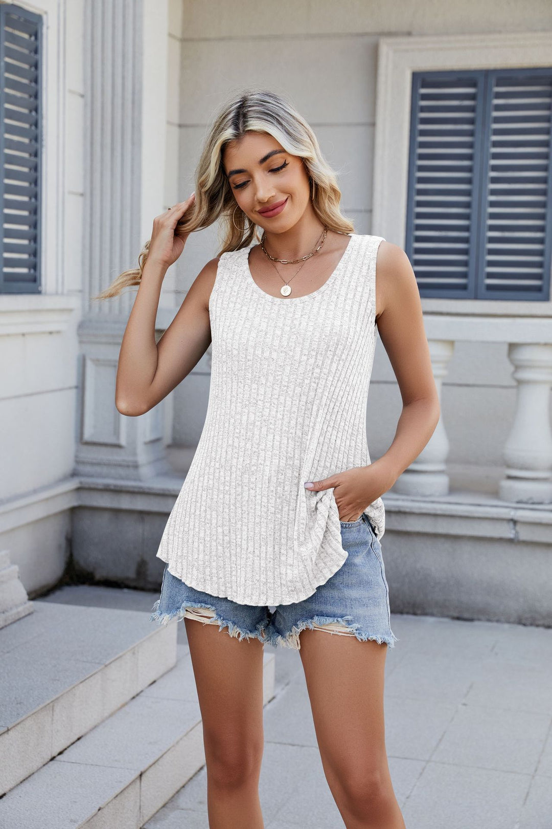 Dame afslappet tanktop med asymmetrisk kant og lommer Stilla