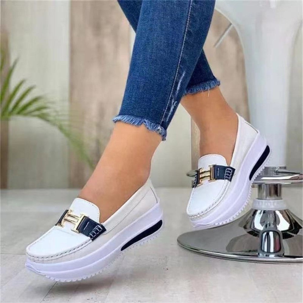Dame Slip-On Mokkasiner med moderne design og komfortabel plateau-sål Stilla
