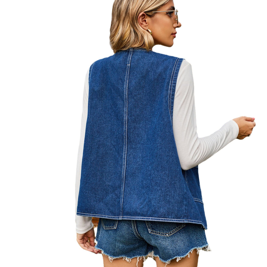 Dame afslappet denimvest med praktiske lommer og farvemæssigt kontrasterende knapdetaljer Stilla