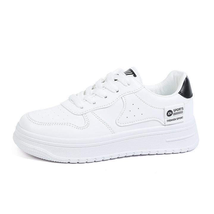Dame Sneakers med komfortabel plateau-sål og åndbar inderside Stilla