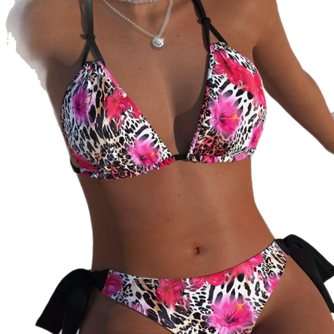 Dame trekant-bikini med moderigtige leo- og blomstermønster Skovae