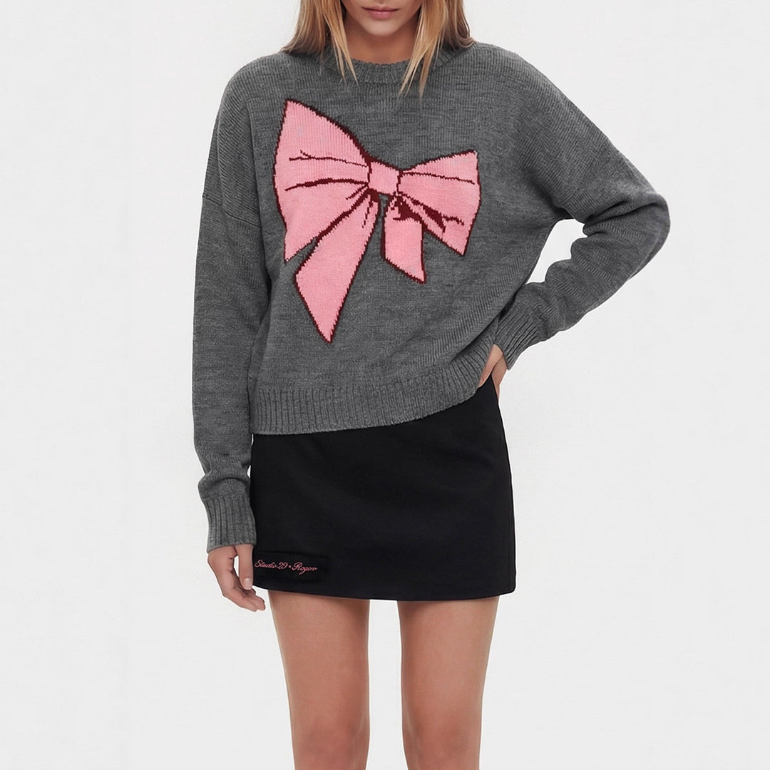 Kvinders sweater med iøjnefaldende sløjfemotiv og komfortabel pasform Stilla