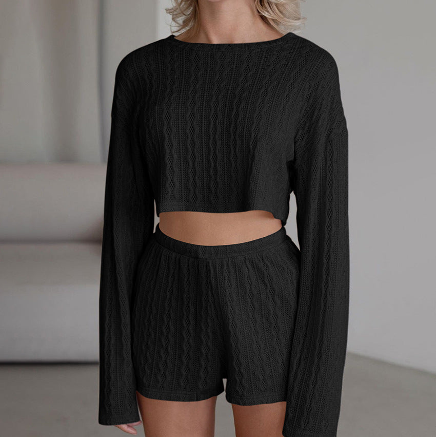 Dame hyggeligt strik sæt med bredt cropped top og shorts Stilla