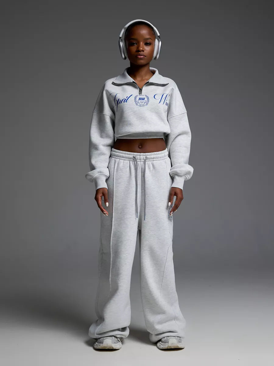 Kvinders sporty cropped sweatshirt med høj krave og komfortable joggingbukser Skovae