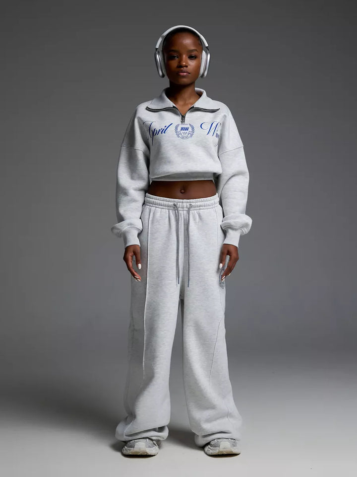 Kvinders sporty cropped sweatshirt med høj krave og komfortable joggingbukser Skovae