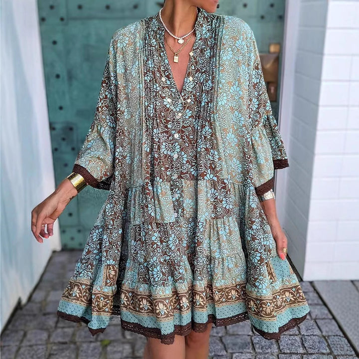 Dame luftig Boho-kjole med floral design og legende ruffle-elementer Stilla