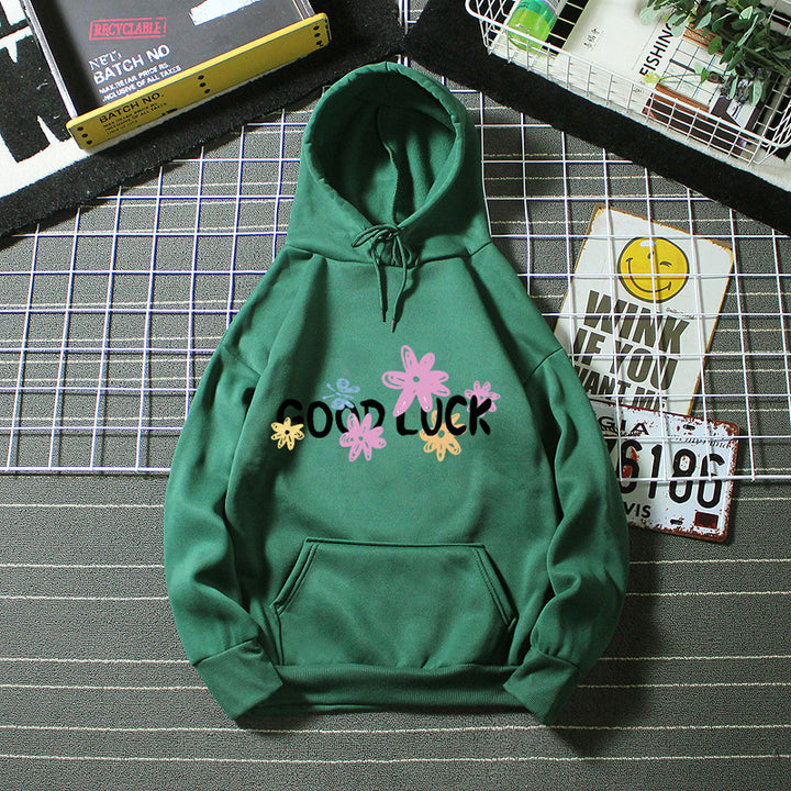 Dame hoodie med munter design og trykte bogstaver Skovae