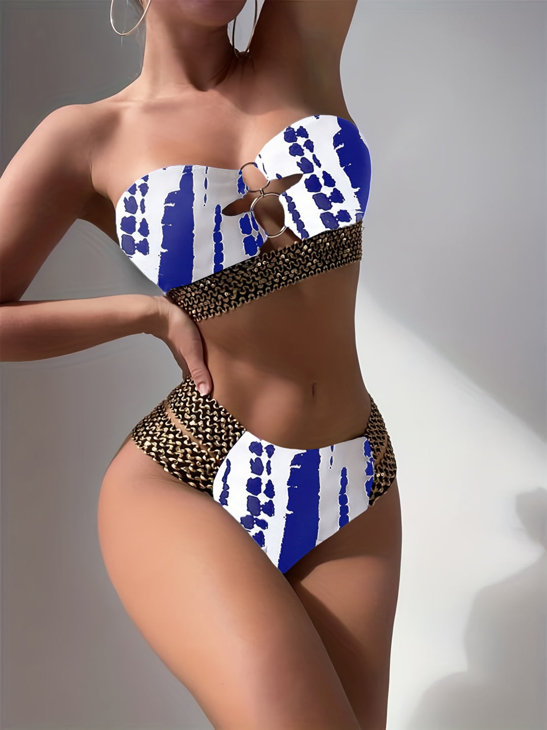 Dame Bandeau-bikini med høj kvalitet ring-detalje og elegant underdel Stilla
