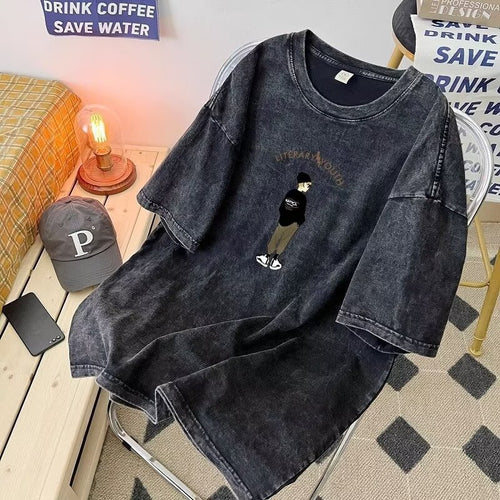 Dame Oversized T-shirt med kreativt design og afslappet snit Stilla