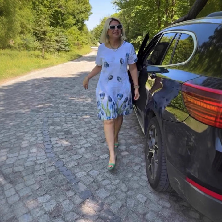 Dame fritidkjole med blomsterprint og behagelig snit Stilla