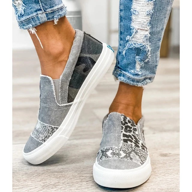 Dame Slip-On Sneakers med moderigtigt dyremotiv og elastiske indsatser Stilla