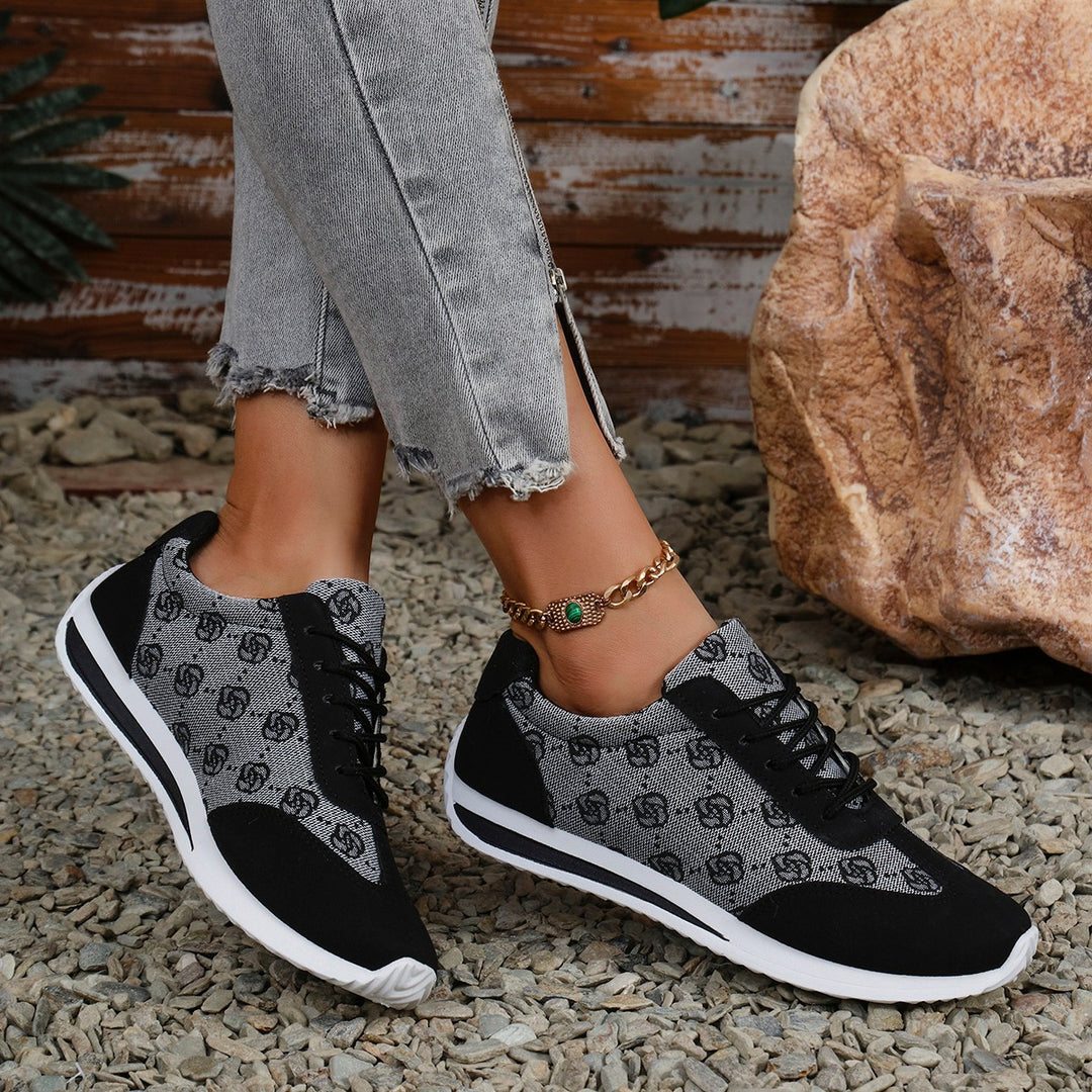 Dame Sneakers i sporty design med åndbart overmateriale og komfortabel sål Stilla