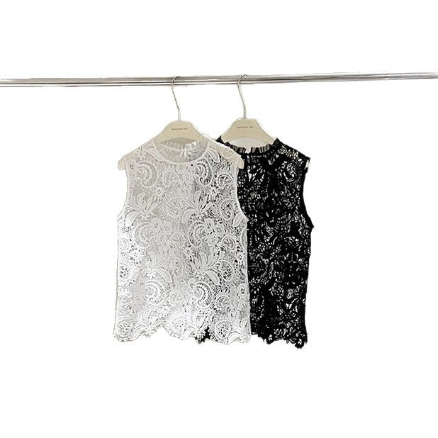 Dame spids top med elegant snit og fine detaljer Stilla