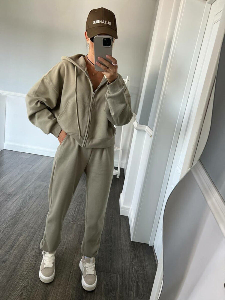 Dames sporty hoodie sæt med høj talje og praktiske lommer Skovae