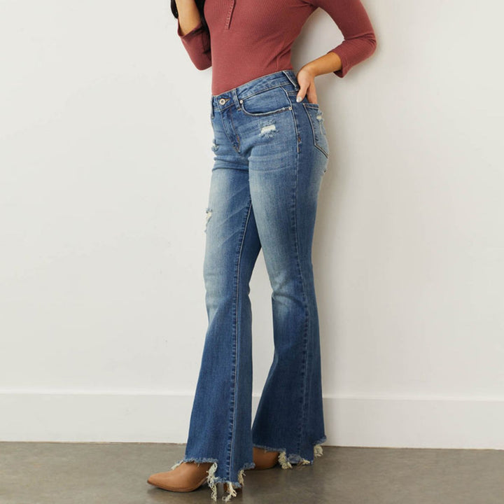 Dame Flared Jeans med frynset kant og moderigtige revnedetaljer Stilla