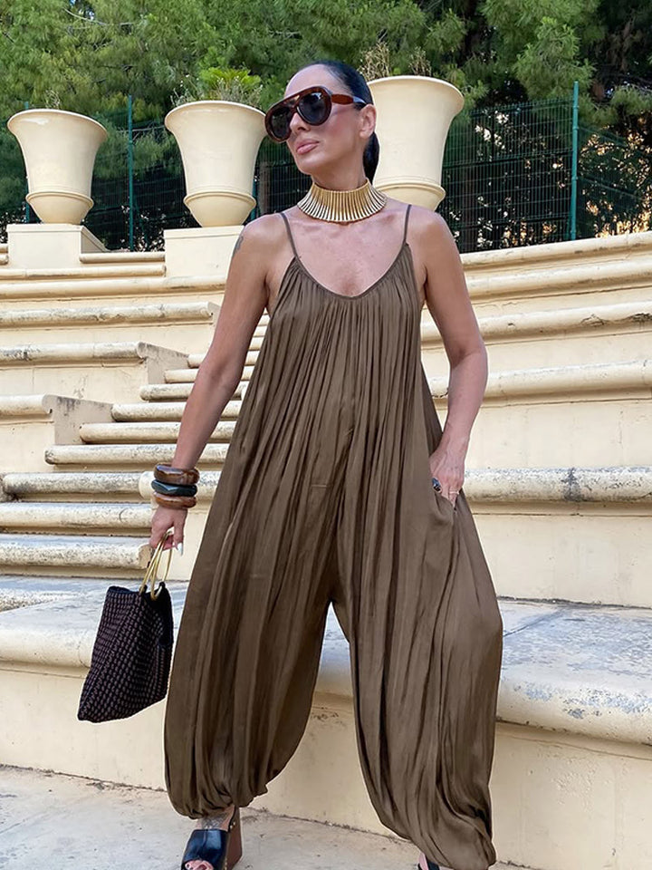 Dame bredt skåret jumpsuit med raffinerede folder Stilla