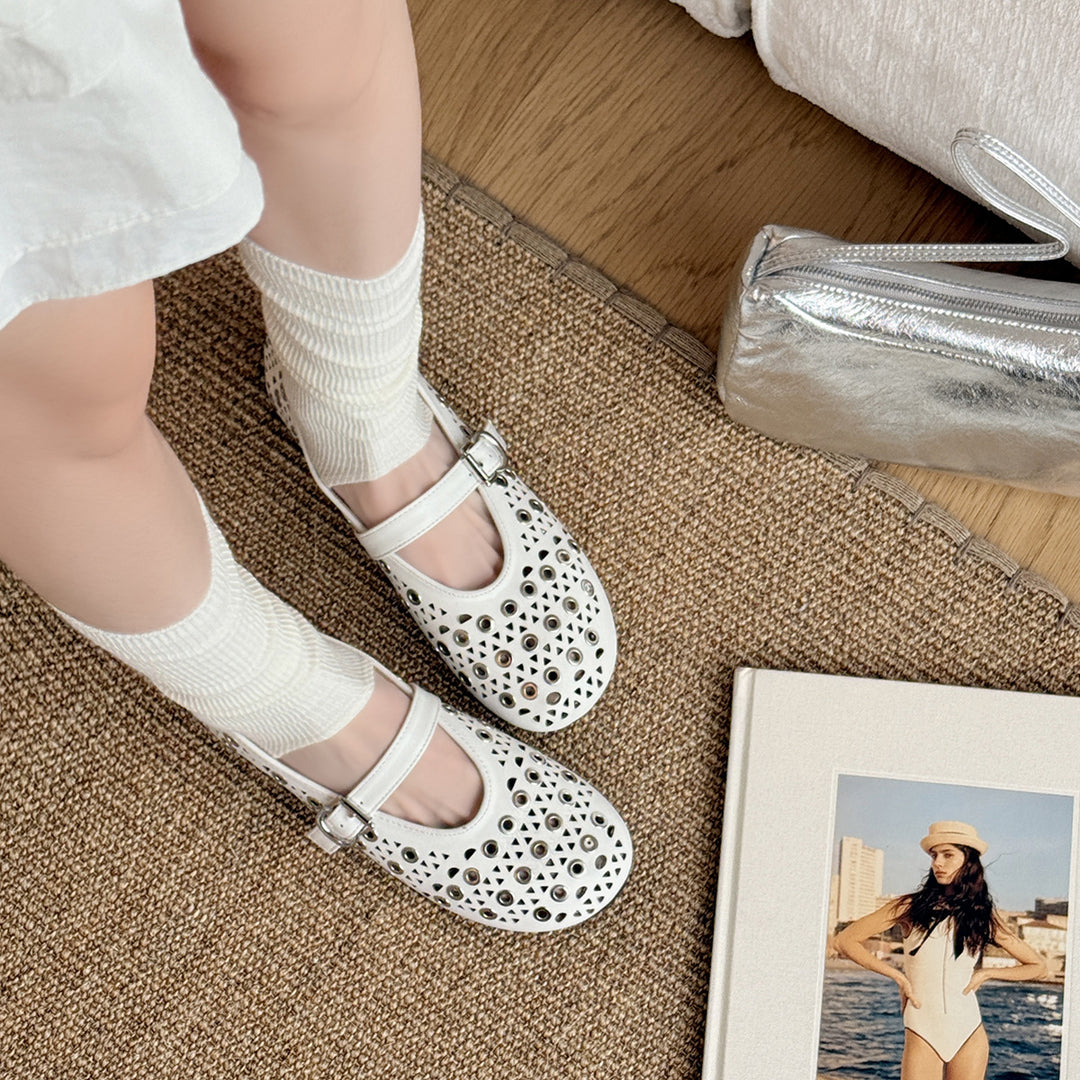 Dame Buckled Mary Jane Ballerinaer med dekorativt gennembrudsdesign Stilla