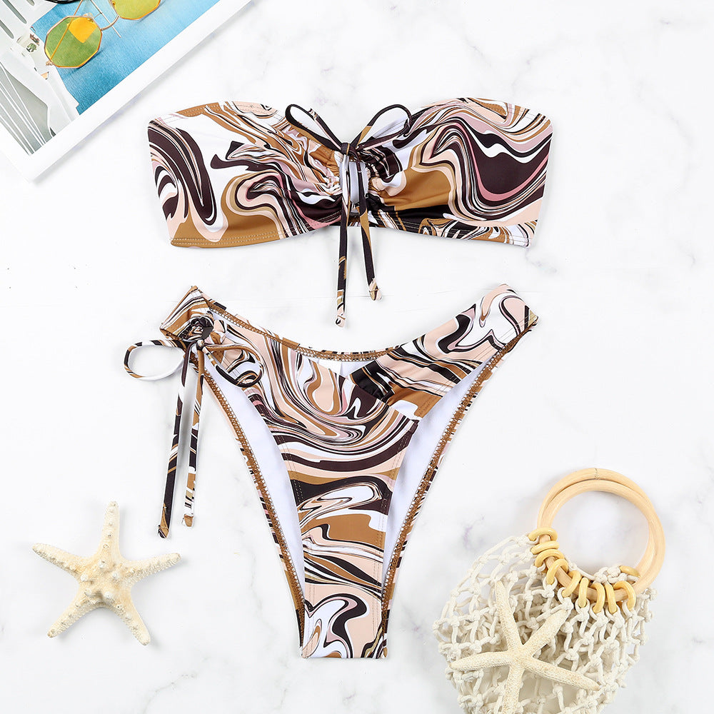 Dame Bandeau-Bikini sæt med legende knudedesign og højt benudskæring Stilla