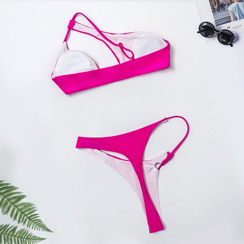 Dame Triangel-Bikini-Sæt med moderne snit og legende design Stilla
