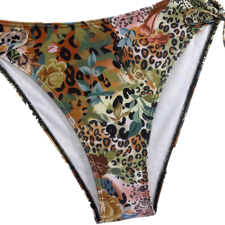 Dame triangle bikini med floral og animalistisk design Skovae