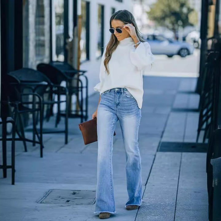 Kvindernes brede bootcut jeans med høj talje og frynset kant Stilla