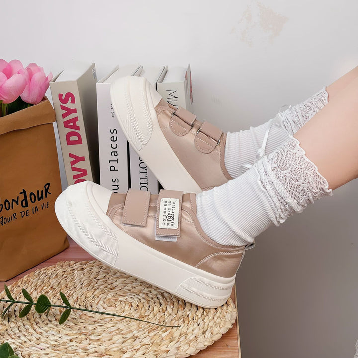 Dame Plateau-Sneaker med elastisk velcro og åndbar konstruktion Stilla