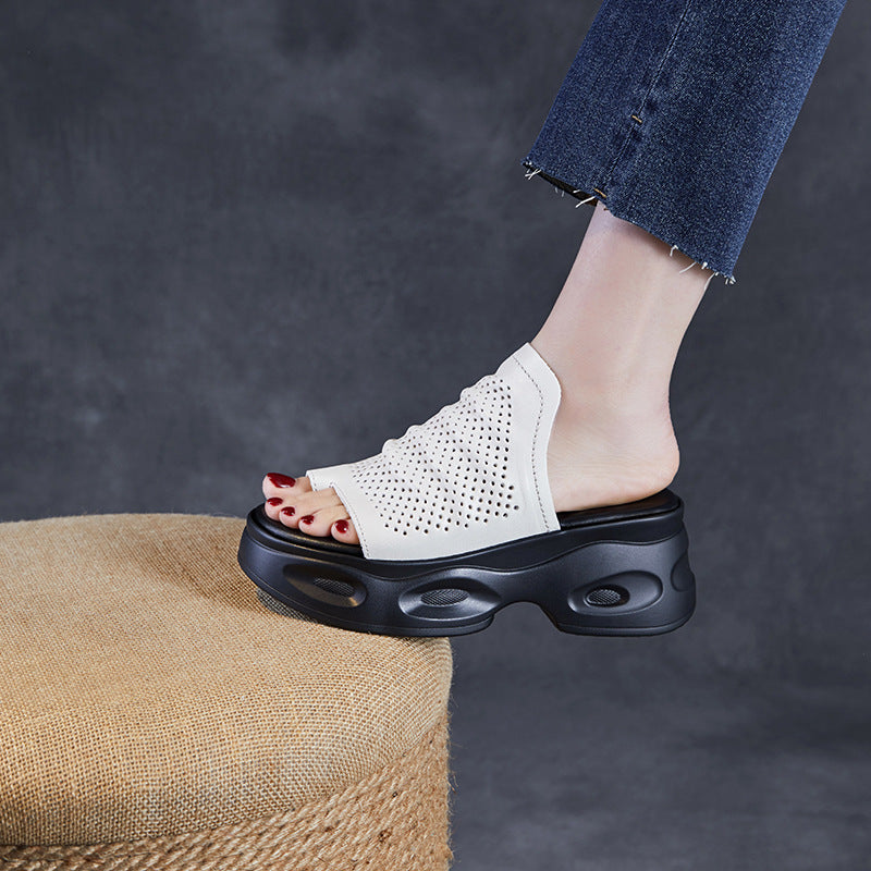 Femme Open-Toe Komfort Mules med hulmønster Stilla