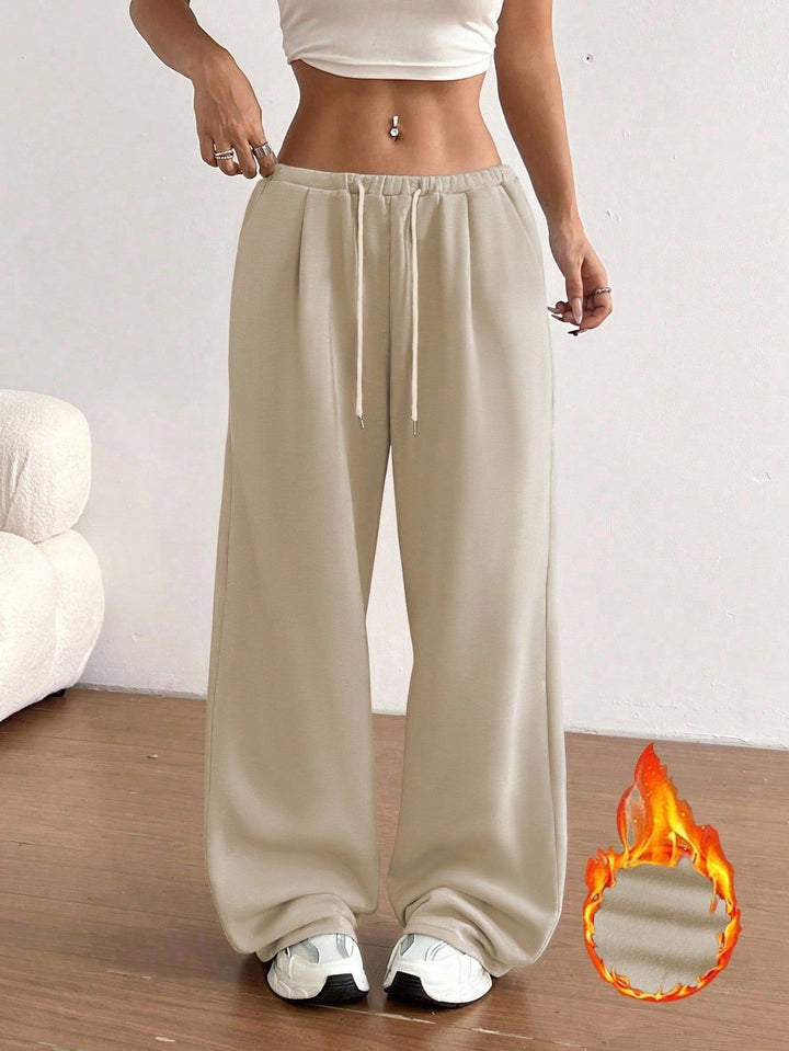 Kvindernes komfortable sweatpants med en afslappet pasform og sidelommer Stilla