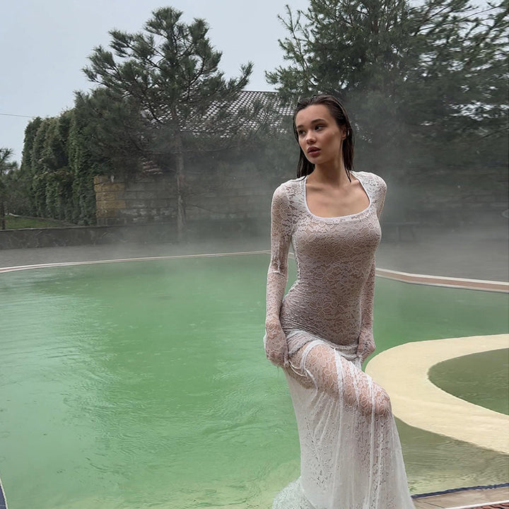 Dame Spids Strandkjole med romantisk hulmønster og elegant slids Stilla