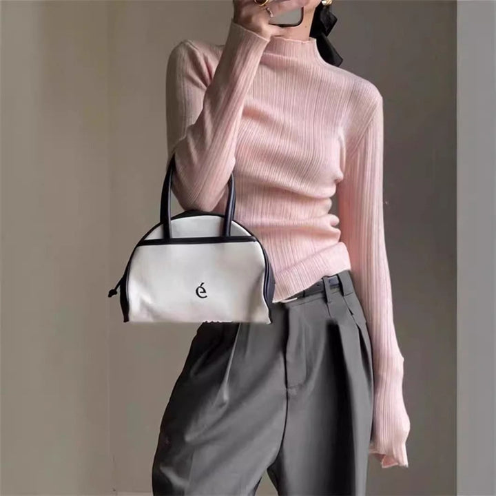 Dame finstrikket sweater i et moderne snit med høj krave Stilla