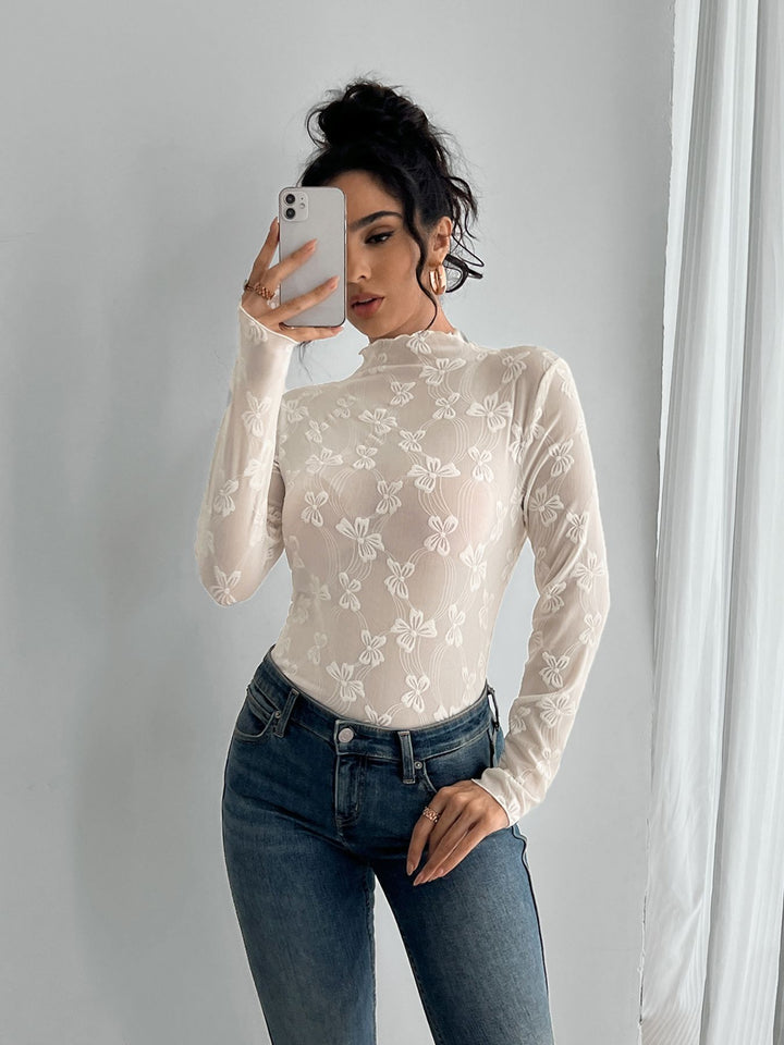 Dame nan figurbetonede gennemsigtige langærmede top i netstof med floral broderi og høj hals Skovae