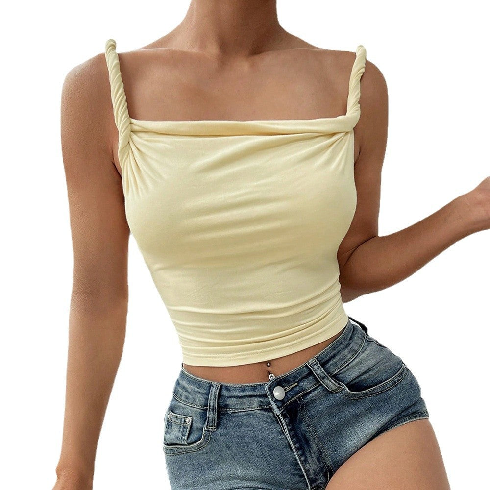 Dame figurformende top med fashionable drapering og off-shoulder design Stilla