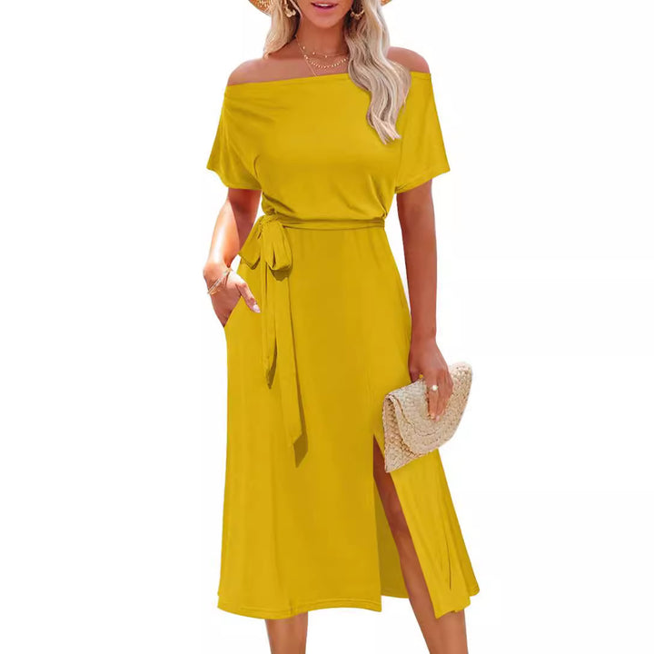 Dame elegant Midi-kjole med split og off-shoulder design Stilla