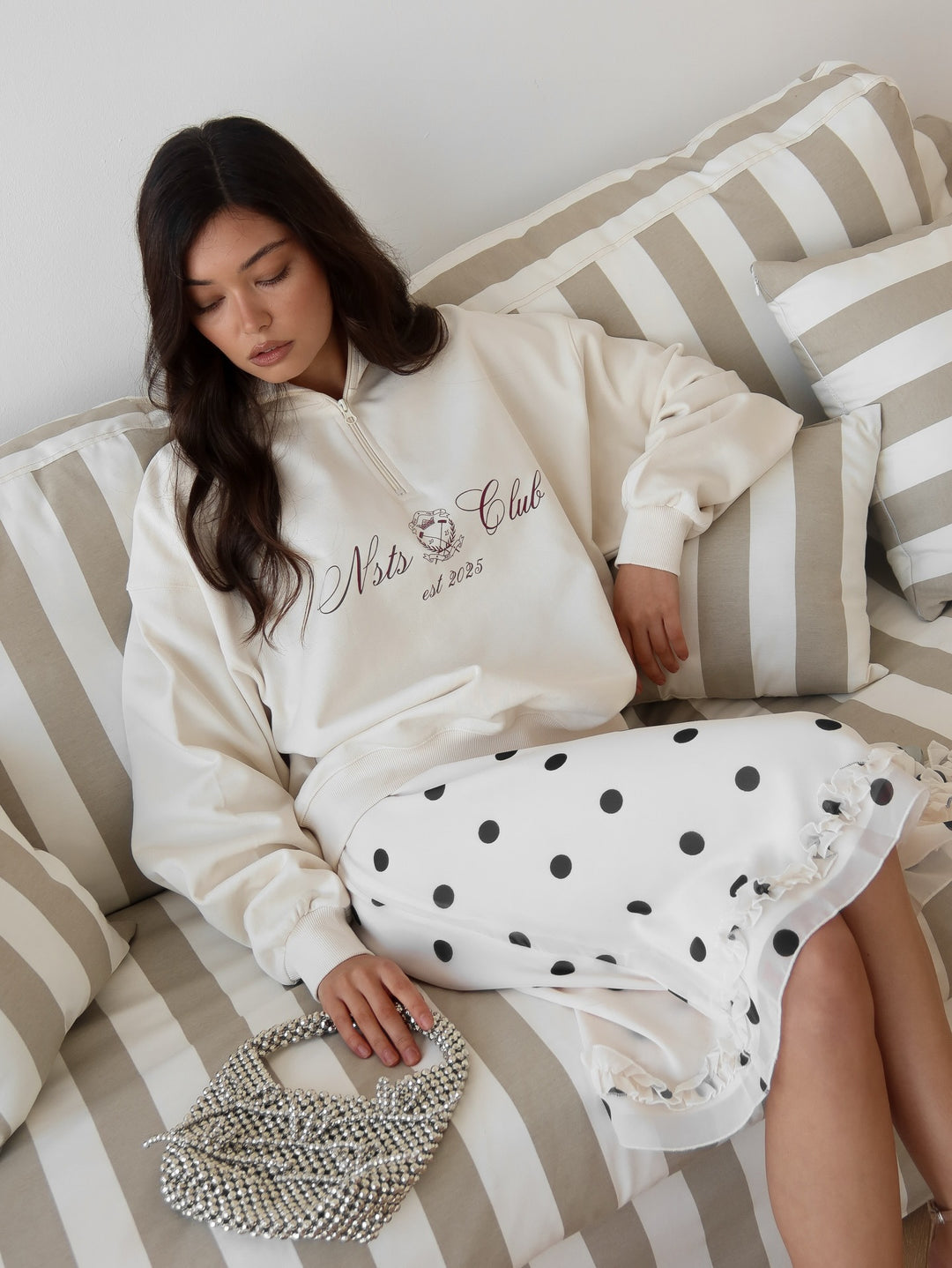 Dame sporty sweater med høj kvalitet lynlås og dekorativ skrift Stilla
