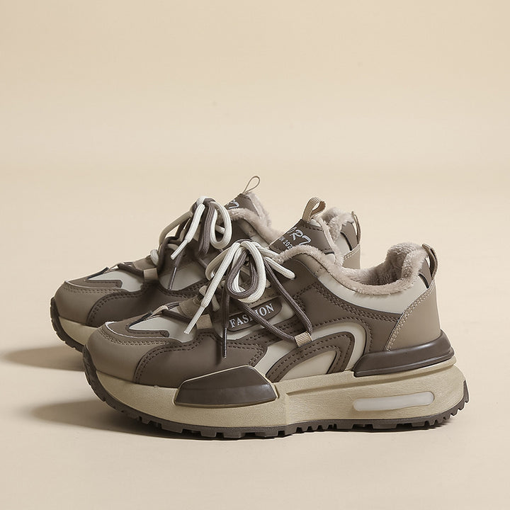 Dame Sporty Sneakers med varmt indre foder og slidstærk sål Stilla