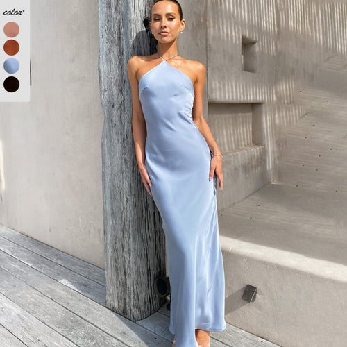 Dame Satin-maxikjole med skulderfri design og elegant fald Stilla